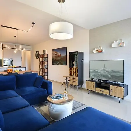 Apartman La E Bella *