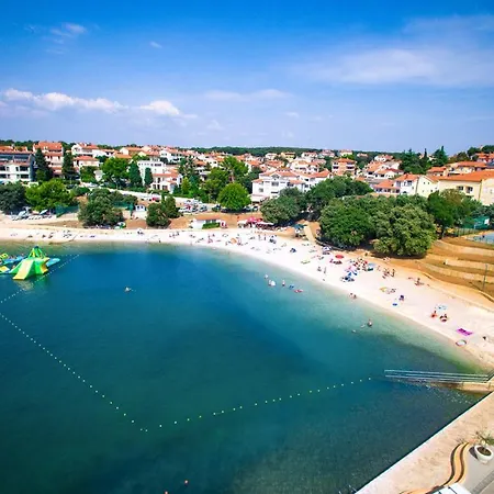 Apartman La E Bella Pjescana Uvala